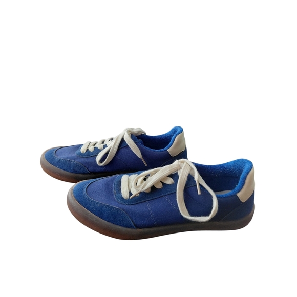 Joe Fresh Athletic Blue and White Shoes - Picture 4 of 7